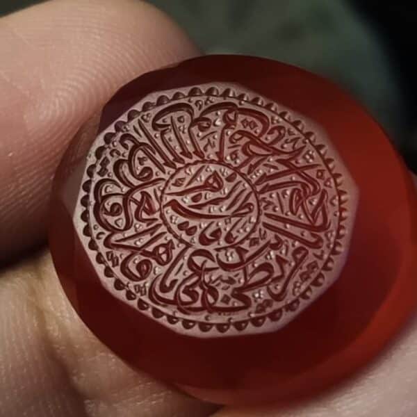 عقيق يمني فاخر بنقش